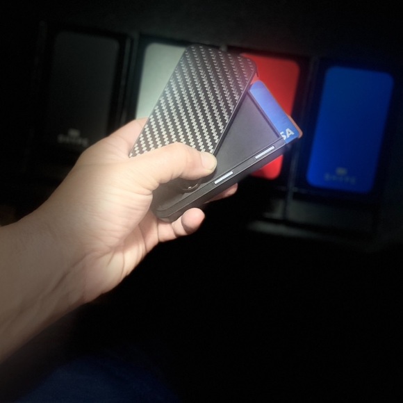 Shype wallets - Picture 4 of 10